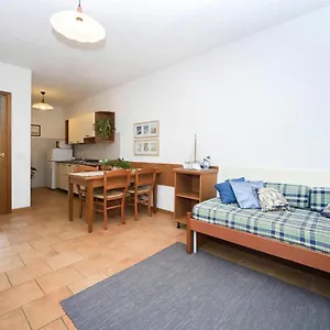 Apartament Terraced House In The Ca' Del Pino Complex With Communal Pool In