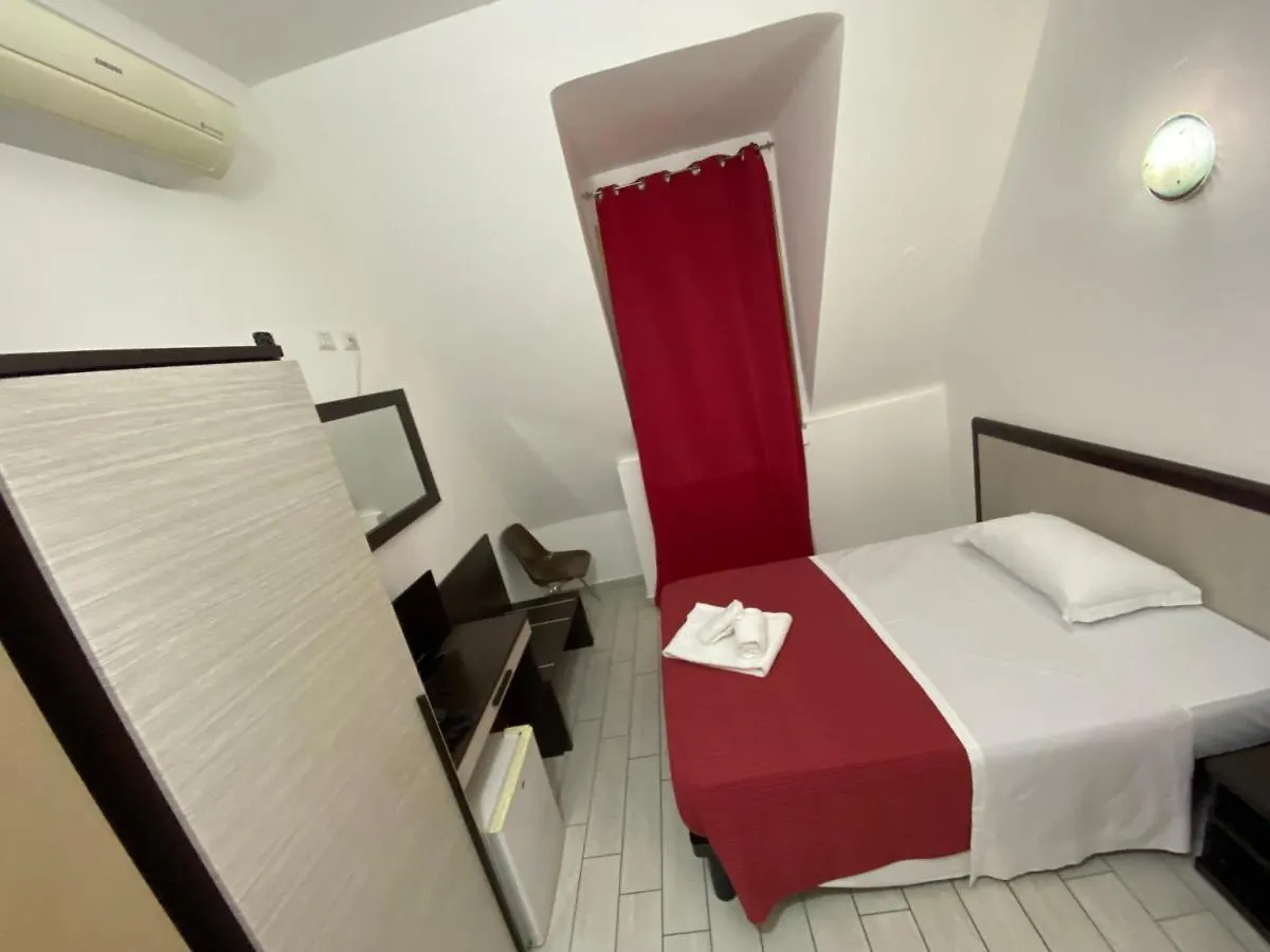 Hotel Poma Milan 3*,  Italy